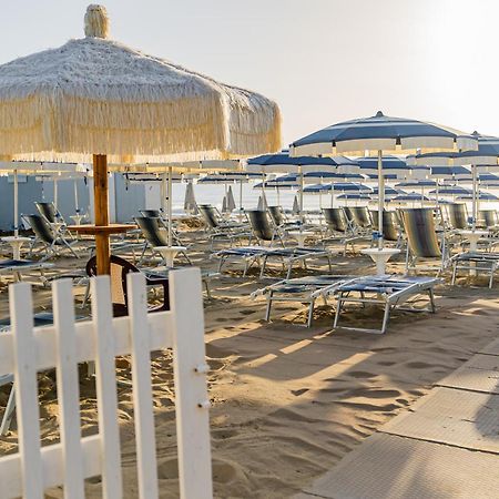 Hotel Joli Alba Adriatica Exteriér fotografie